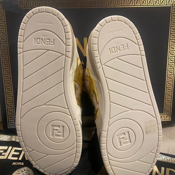 Fendi Women's White and Gold Sneakers. LIMITED ADDITION. - Picture 11 of 13